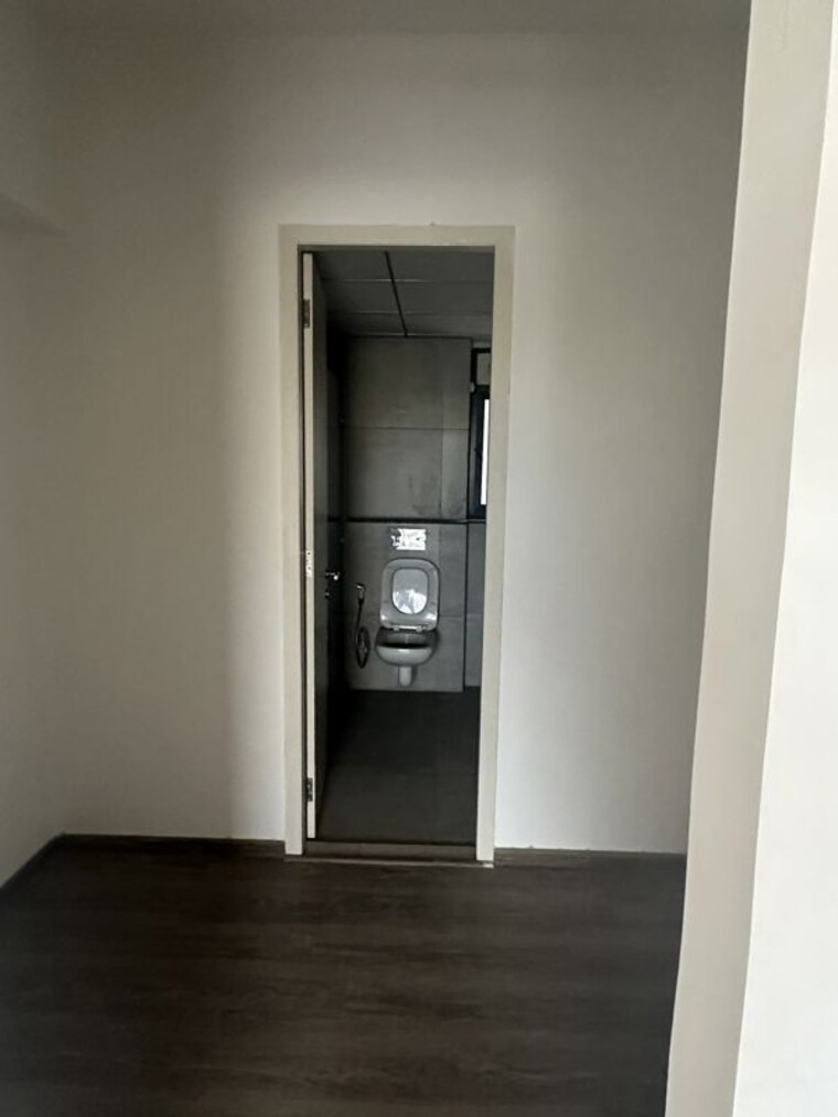 undefined, emaar-emerald-floors 3.5 Bedroom 1650 Sq.Ft. Apartment In Sector 65 Gurgaon 10709596