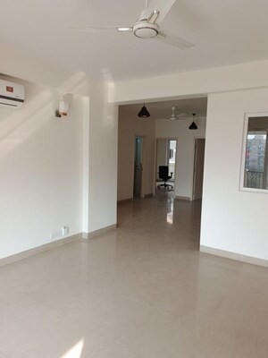 Room in 3.5 BHK Apartment at Emaar Emerald Floors, Sector 65 – for Sale