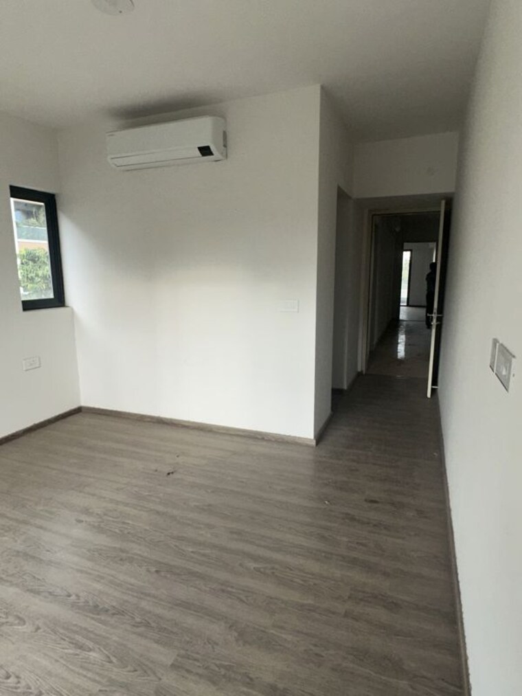 undefined, emaar-emerald-floors-premier 4 Bedroom 1975 Sq.Ft. Apartment In Sector 65 Gurgaon 10709626