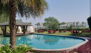 Swimming Pool in 3 BHK Apartment at Mullanpur – for Sale