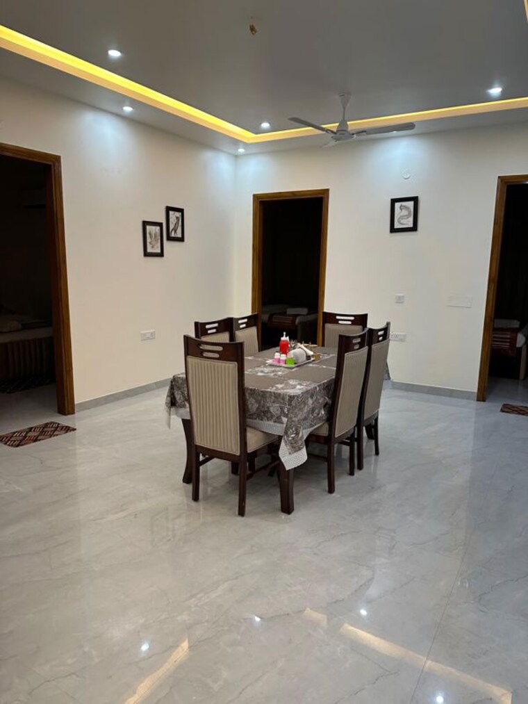 Dining area, sector 45 4 Bedroom 360 Sq.Yd. Builder Floor In Sector 45 Gurgaon 10709668