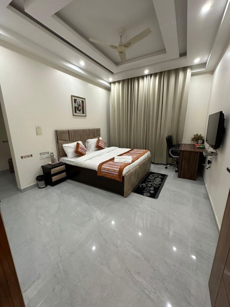 Living Room, sector 45 4 Bedroom 360 Sq.Yd. Builder Floor In Sector 45 Gurgaon 10709668