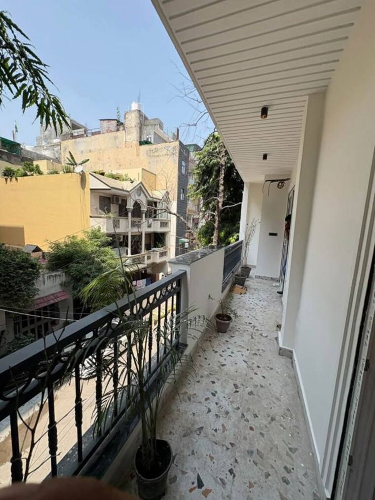 Balcony, chattarpur 2 Bedroom 950 Sq.Ft. Apartment In Chattarpur Delhi 10709677