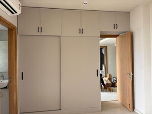 Building Lobby in 3.5 BHK Apartment at M3M Heights, Sector 65 – for Rent