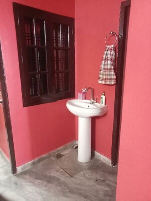 Furnished Amenities in 2 BHK Independent House at Vijayant Khand – for Rent