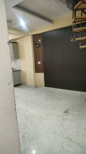 Room in 2 BHK Apartment at Vihaan Vista, Sector 1 Greater Noida – for Sale