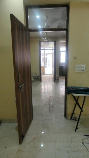 Room in 2 BHK Apartment at Vihaan Vista, Sector 1 Greater Noida – for Sale