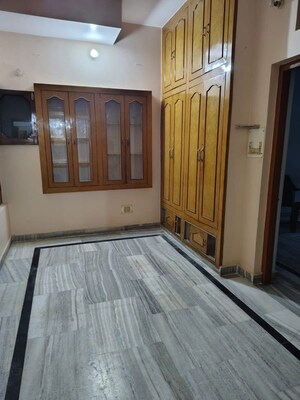 Room in 3 BHK Independent House at Gomti Nagar – for Rent