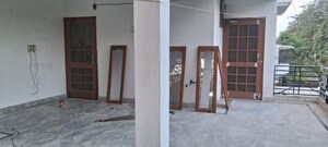 Room in 3 BHK Independent House at Gomti Nagar – for Rent