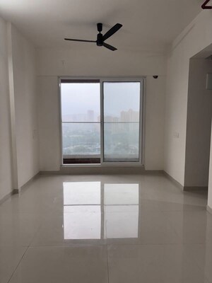 Room in 1 BHK Apartment at Ashar Arize, Kalwa – for Sale