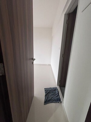Room in 1 BHK Apartment at Ashar Arize, Kalwa – for Sale