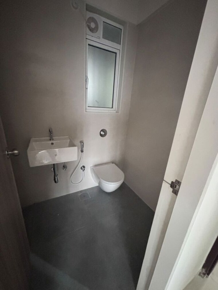 Bathroom, ashar-arize 1 Bedroom 477 Sq.Ft. Apartment In Kalwa Thane 10709755