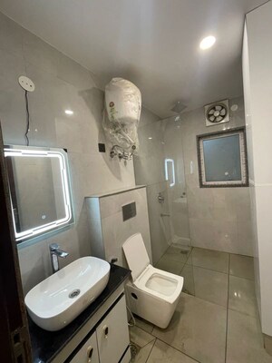 Bathroom in 1.5 BHK Builder Floor at Sector 55 – for Rent
