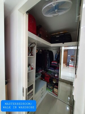 Parking in 2 BHK Apartment at DB Woods, Goregaon East – for Rent