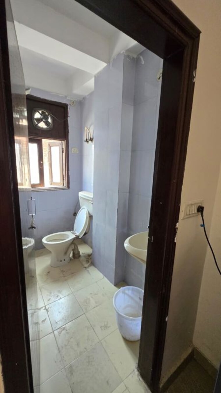 Bathroom, saket 1 Bedroom 350 Sq.Ft. Builder Floor In Saket Delhi 10709786