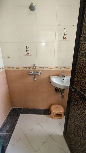 Bathroom in 1 BHK Apartment at Sadguru Complex I, Goregaon East – for Rent
