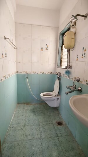 Bathroom in 1 BHK Apartment at Sadguru Complex I, Goregaon East – for Rent