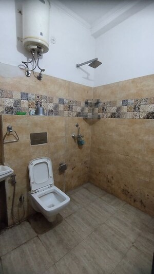 Bathroom in 3 BHK Builder Floor at Sector 39 – for Rent