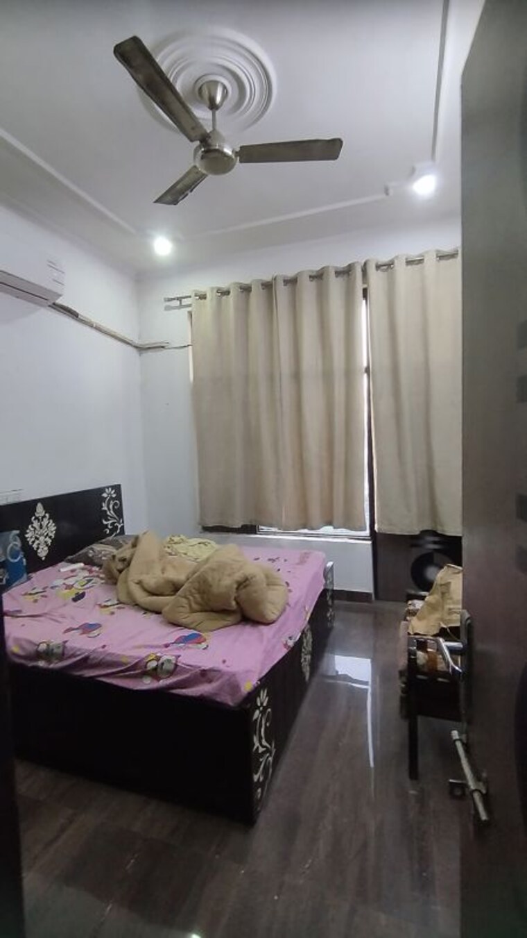 Bedroom, sector 39 3 Bedroom 1200 Sq.Ft. Builder Floor In Sector 39 Gurgaon 10709836