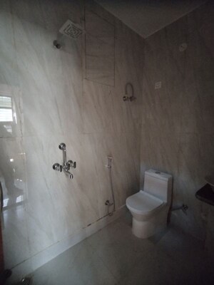 Bathroom in 3 BHK Builder Floor at Sector 39 – for Rent