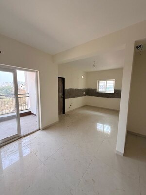 Room in 3 BHK Apartment at DSR Park Ridge, Nallagandla – for Sale