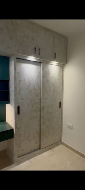 Furnished Amenities in 3 BHK Apartment at Gaur City 7th Avenue, Sector 4 Greater Noida – for Rent