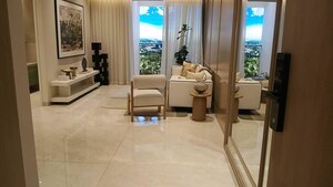 Room in 2 BHK Apartment at Mumbai Central Suburbs – for Sale