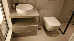 Bathroom in 2 BHK Apartment at Mumbai Central Suburbs – for Sale