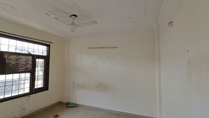 Room in 3 BHK Apartment at Sector 63 – for Rent