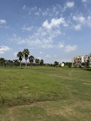  Plot – Garden View at Supertech Golf Country Plots, Sector 22b Yamuna Expressway - for Sale