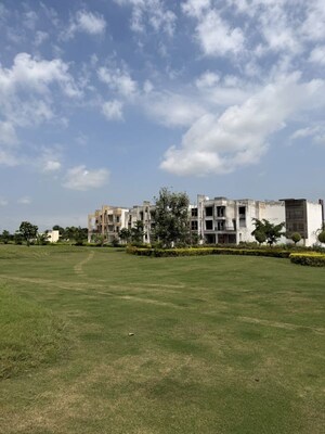  Plot – Exterior View View at Supertech Golf Country Plots, Sector 22b Yamuna Expressway - for Sale