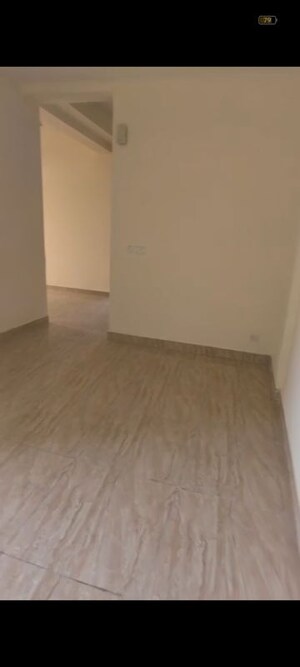 Room in 3 BHK Apartment at Divyansh Flora, Sector 16c Greater Noida – for Rent