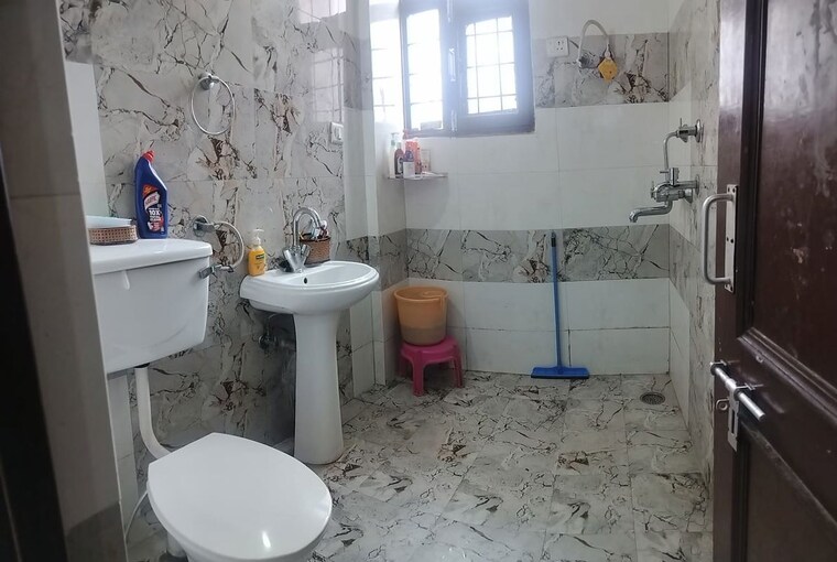Bathroom, sector 63 2 Bedroom 1050 Sq.Ft. Apartment In Sector 63 Chandigarh 10709941