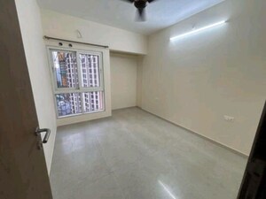 Room in 2 BHK Apartment at Dosti West County, Balkum Pada – for Rent
