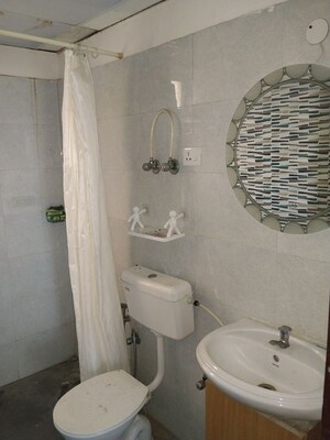 Bathroom in 2 BHK Apartment at Signature Global The Roselia, Sector 95a – for Rent