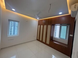 Room in 3 BHK Apartment at Aparna Zenon, Puppalaguda – for Rent