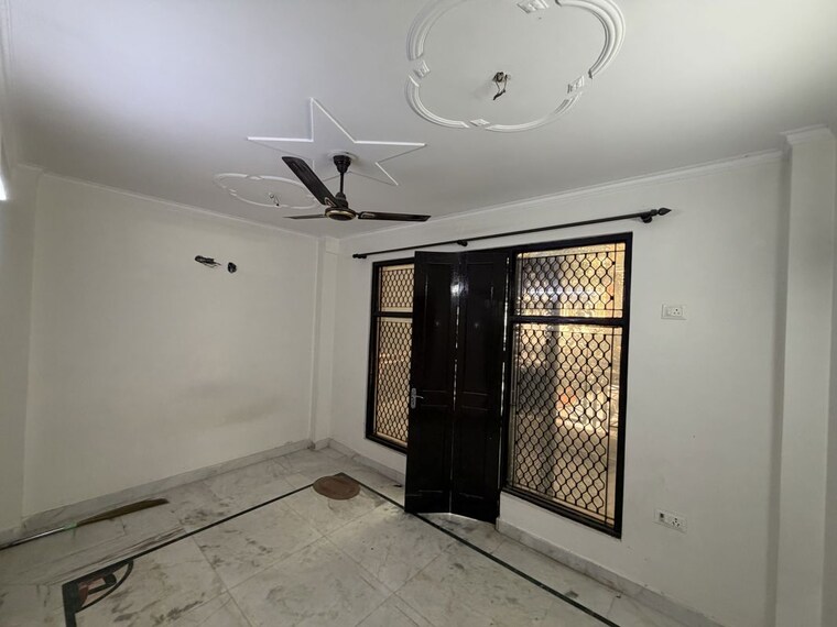 Room, patel nagar 2 Bedroom 1000 Sq.Ft. Builder Floor In Patel Nagar Delhi 10709969