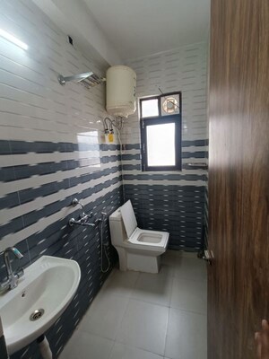 Staircase in 1 BHK Apartment at Saket – for Rent