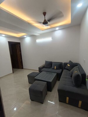 Team Area in 1 BHK Apartment at Saket – for Rent