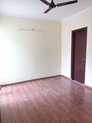 2 BHK Apartment For Rent in Amrapali Leisure Park, Amrapali Leisure Valley