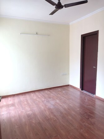 2 BHK 845 Sq.Ft. Apartment in Amrapali Leisure Park