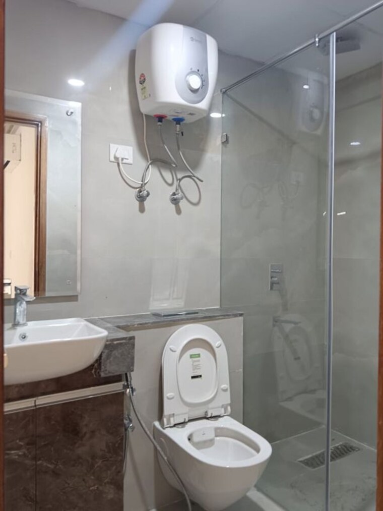 Bathroom, m3m-heights 2.5 Bedroom 1516 Sq.Ft. Apartment In Sector 65 Gurgaon 10709975