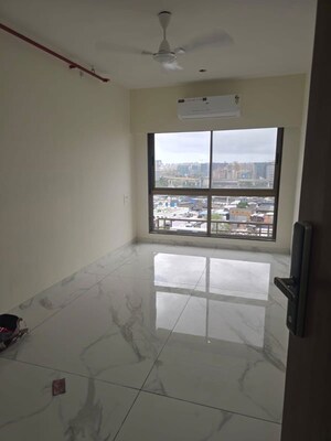 Room in 1 BHK Apartment at Shreeji BKC Crown, Kurla West – for Rent