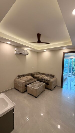 Living Room in 2 BHK Builder Floor at Sector 40 – for Rent