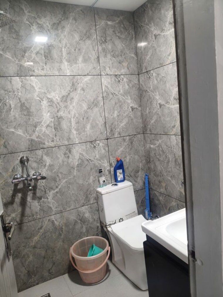 Balcony, ss-100 1 RK 400 Sq.Ft. Independent House In Sector 49 Gurgaon 10710011