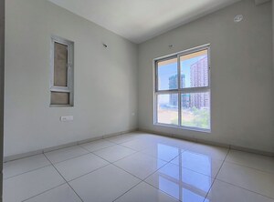 Room in 3 BHK Apartment at Godrej Park Ridge, Manjari – for Rent