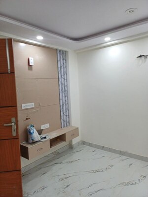Furnished Amenities in 3.5 BHK Independent House at Palla – for Sale