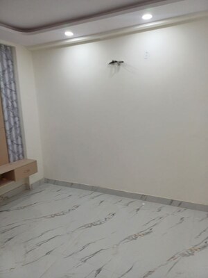Furnished Amenities in 3.5 BHK Independent House at Palla – for Sale