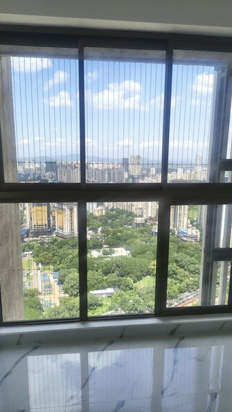 2 BHK 635 Sq.Ft. Apartment in Raymond Ten X Habitat