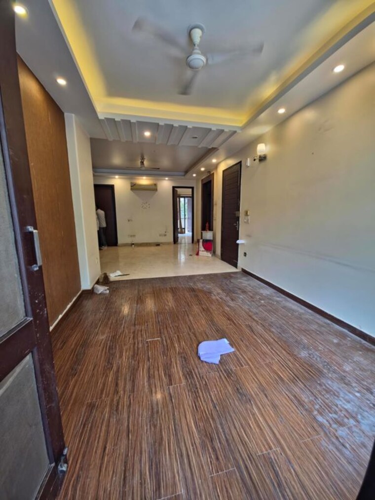 Kitchen, sushant lok i 3 Bedroom 300 Sq.Yd. Builder Floor In Sushant Lok I Gurgaon 10710034